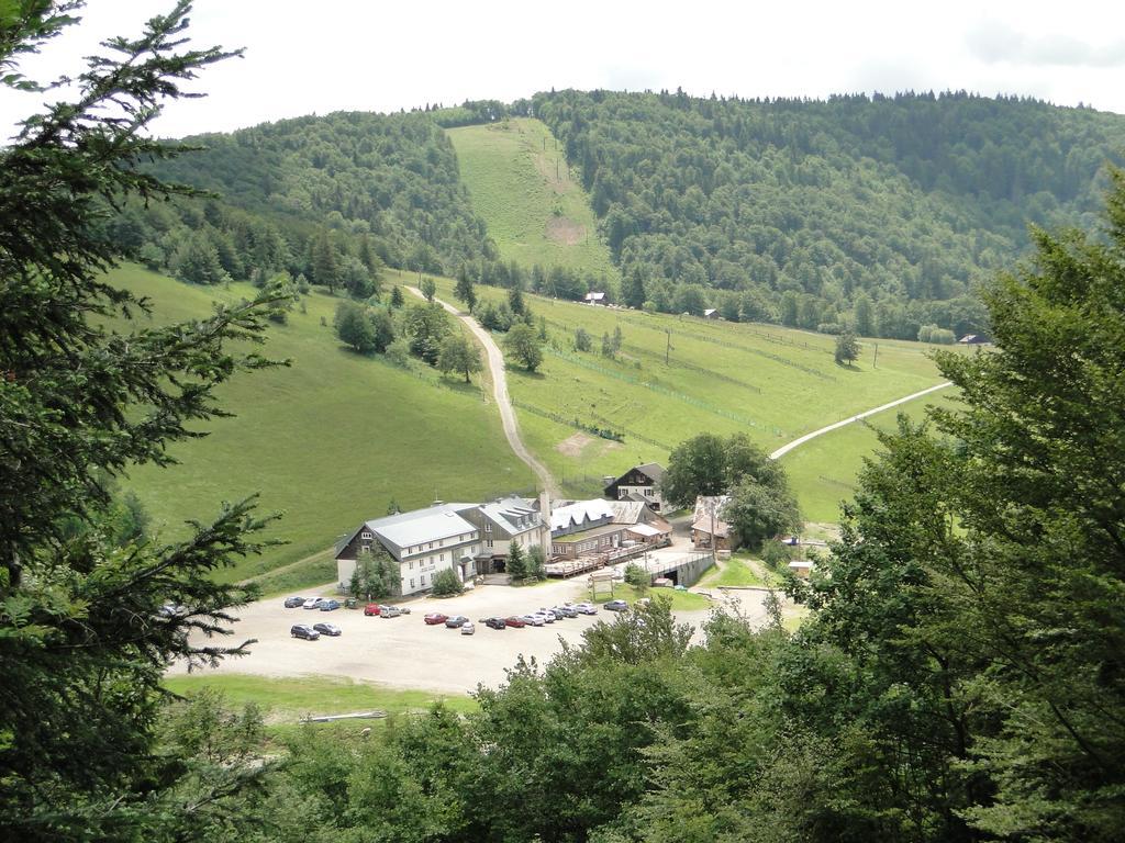 Отель Logis Le Rouge Gazon Сен-Морис-Сюр-Мозель Экстерьер фото